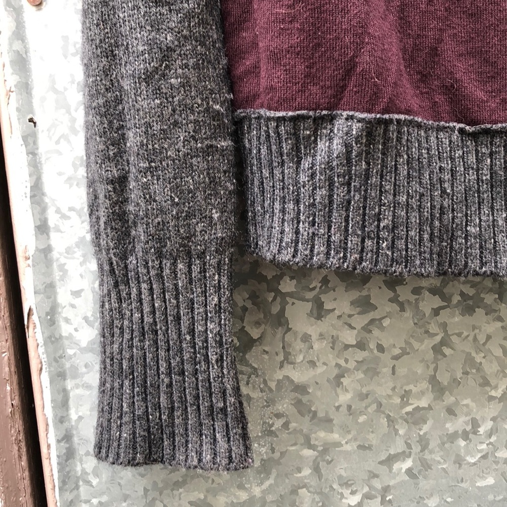 Kenneth Cole sweater - Picture 2 of 4
